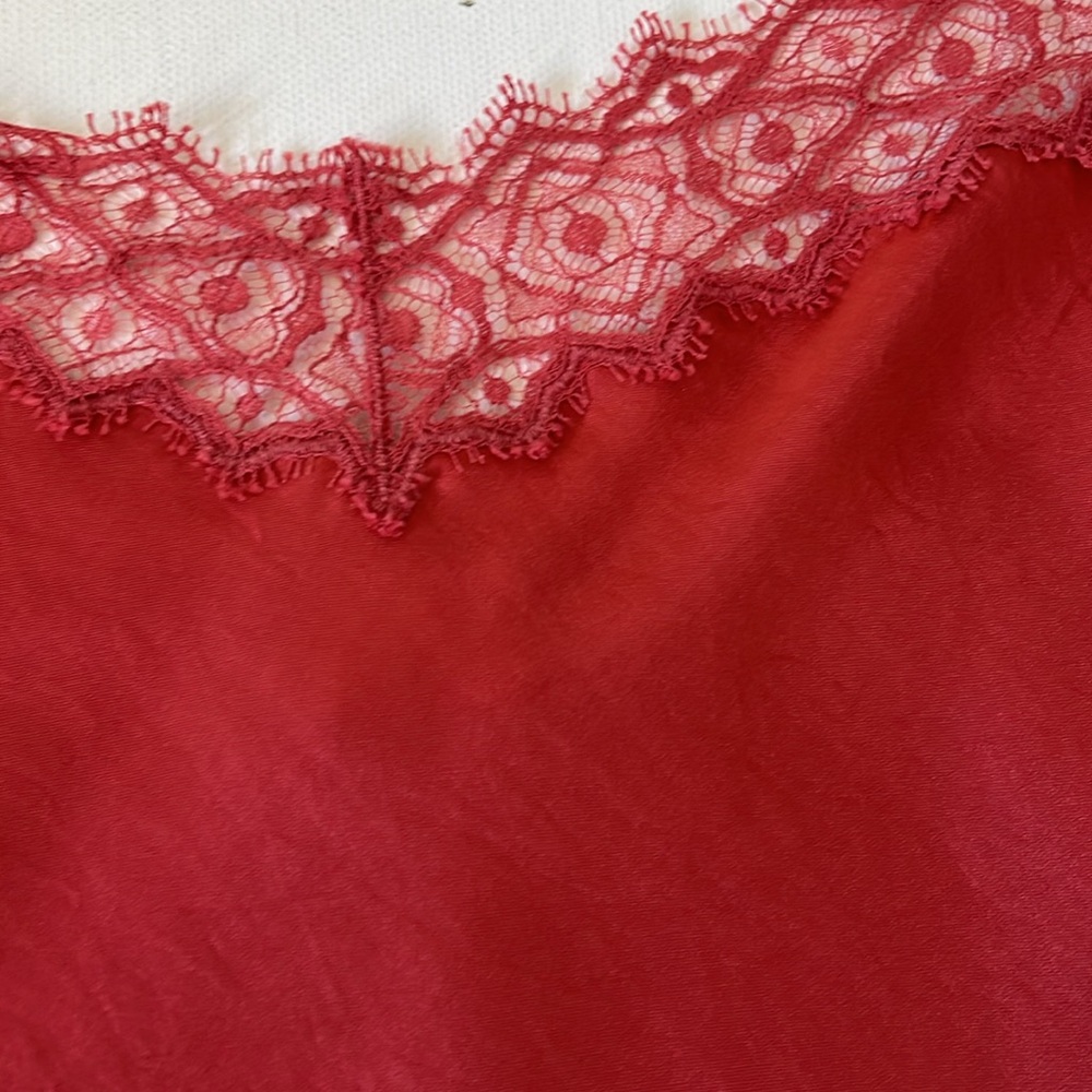 Aritzia Coral Midi Dress - Picture 7 of 7